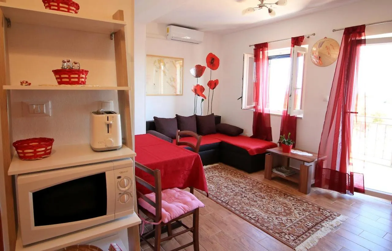 Apartments With A Parking Space Punta Kriza, Cres - 18644 Nerezine Croatia